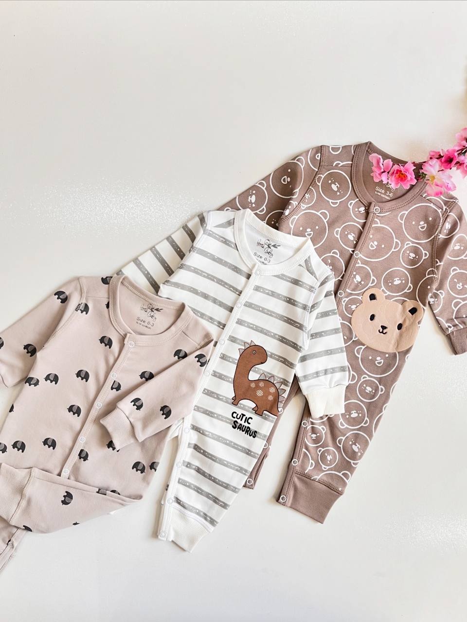 سرهمی دکمه دار برند pentibaby
